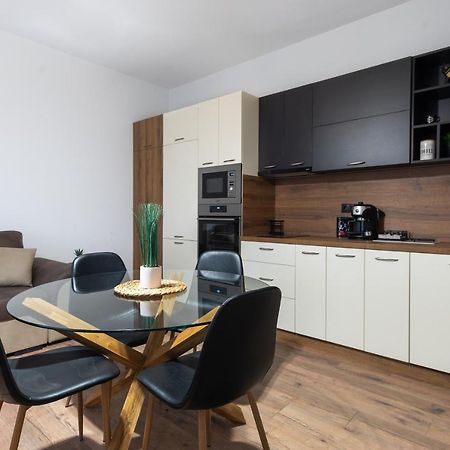 La Luna - High-End 2Bd Flat In The Top Centre By Flat Mаnager Sofia Buitenkant foto