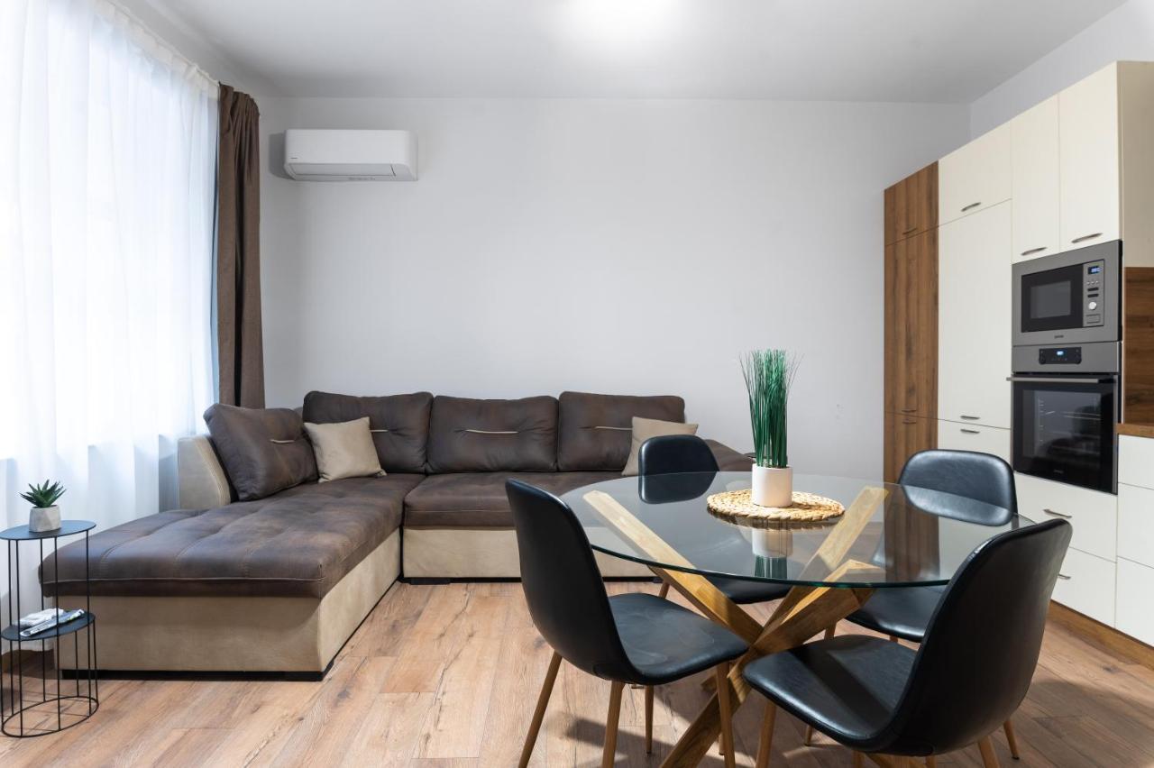 La Luna - High-End 2Bd Flat In The Top Centre By Flat Mаnager Sofia Buitenkant foto